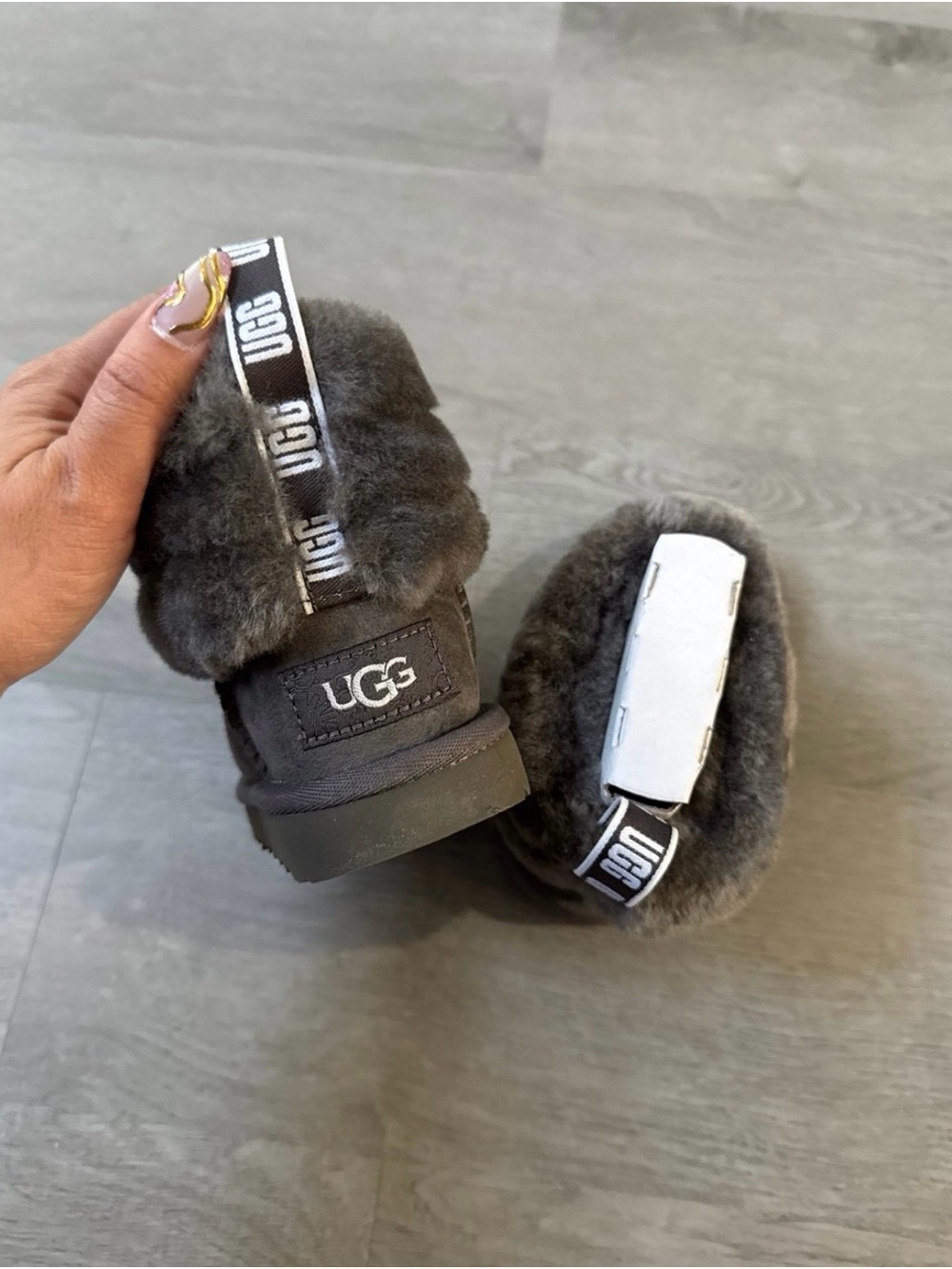 UGG Kids Toddler Baby Girl Charcoal Gray Fluff Shearling Winter Boots Sz 7